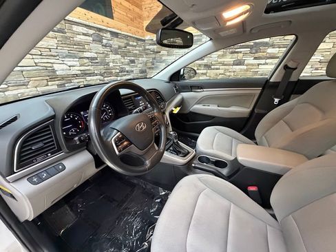 Used 2018 Hyundai Elantra Value Edition FWD image 10