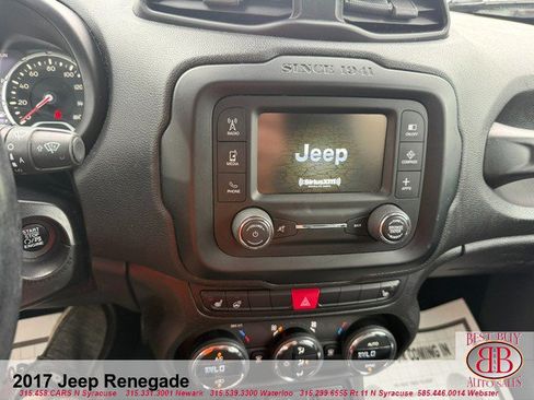 Used 2017 Jeep Renegade Limited AWD/4WD image 14