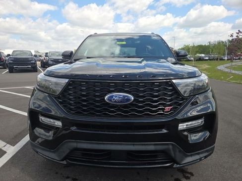 Used 2023 Ford Explorer ST w/ Equipment Group 401A AWD/4WD image 3