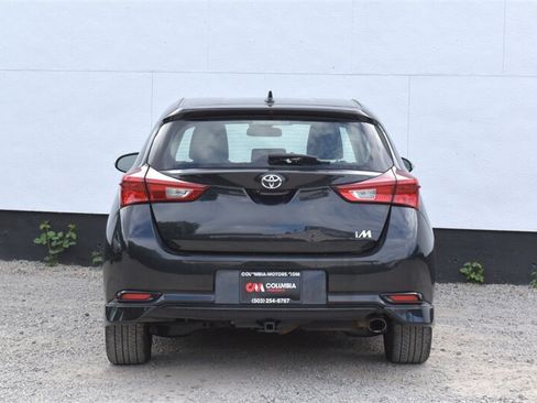 Used 2018 Toyota Corolla iM w/ All-Weather Mat Package FWD image 4
