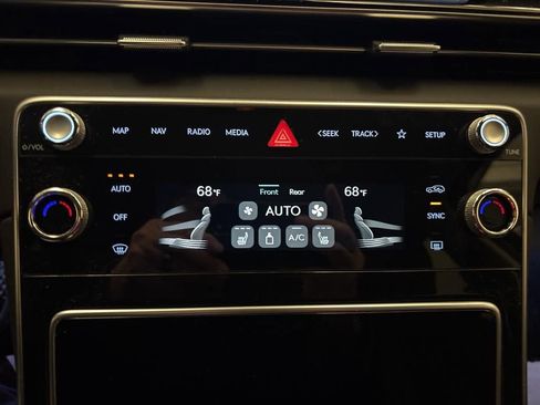 New 2026 Genesis GV80 2.5T Select image 17