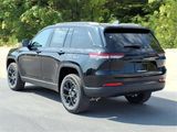 New 2025 Jeep Grand Cherokee Altitude image 4