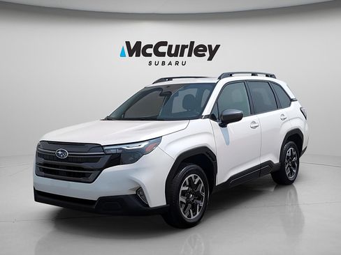 Certified 2025 Subaru Forester Premium AWD/4WD image 1