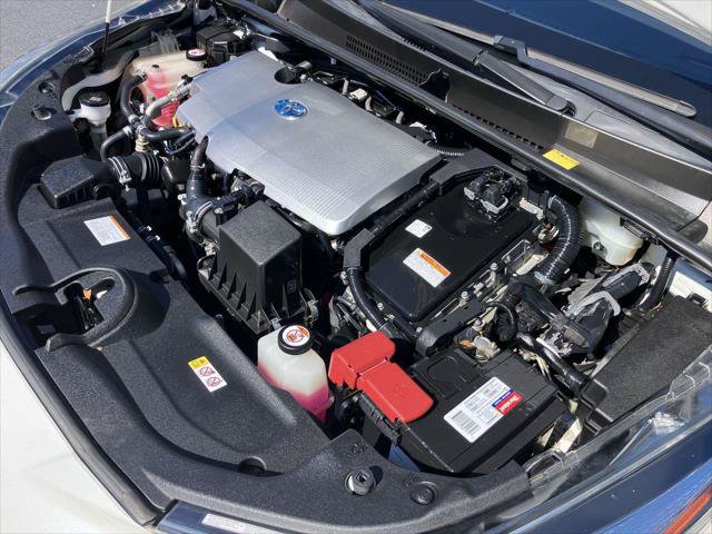 Certified 2017 Toyota Prius Four w/ Advanced Technology Package FWD image 35