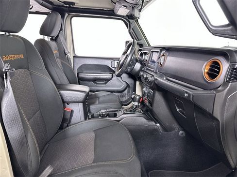 Used 2020 Jeep Gladiator Mojave w/ Cold Weather Group image 29