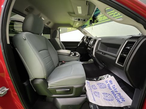 Used 2014 RAM 1500 Express RWD image 24
