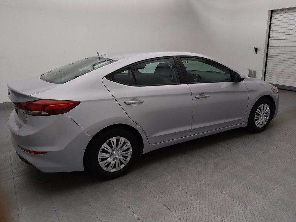 Used 2017 Hyundai Elantra SE FWD image 10