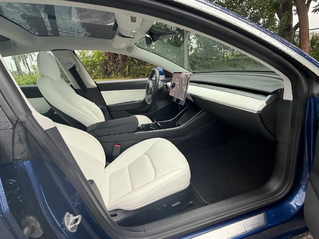 Used 2020 Tesla Model 3 Long Range AWD/4WD image 16