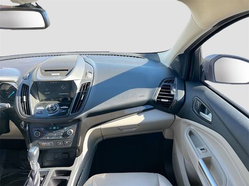 Used 2017 Ford Escape Titanium image 23