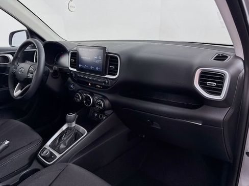 New 2026 Hyundai Venue SEL FWD image 42