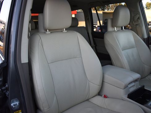 Used 2014 Lexus GX 460 Luxury image 34