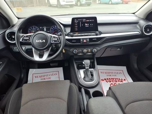 Used 2024 Kia Forte LXS image 8