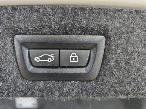 Certified 2022 BMW 530i xDrive w/ M Sport Package image 31