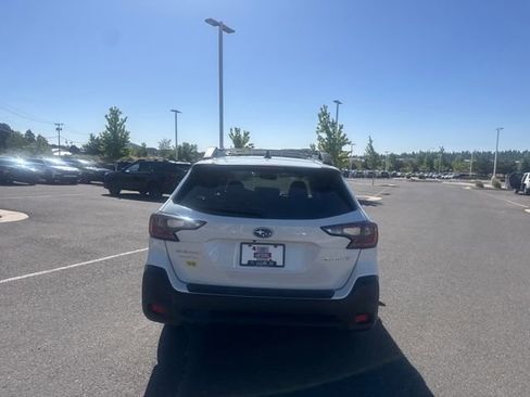 Certified 2024 Subaru Outback Premium w/ Popular Package #1A AWD/4WD image 4