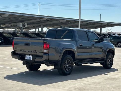 Used 2021 Toyota Tacoma SR5 image 6