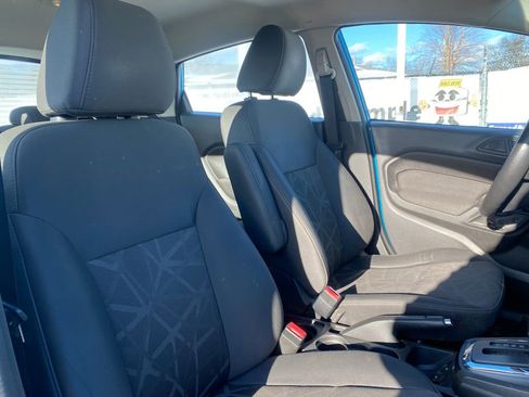 Used 2013 Ford Fiesta SE image 14