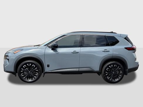 New 2026 Nissan Rogue SV FWD image 3