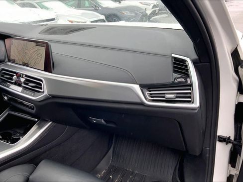 Used 2022 BMW X5 xDrive40i w/ Premium Package image 18