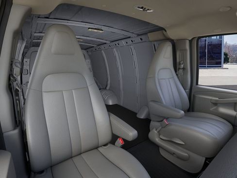 New 2026 GMC Savana 2500 w/ Driver Convenience Package RWD image 16