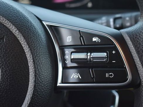 Certified 2024 Kia Seltos LX image 23