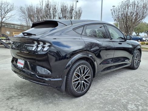 Used 2024 Ford Mustang Mach-E Premium image 25