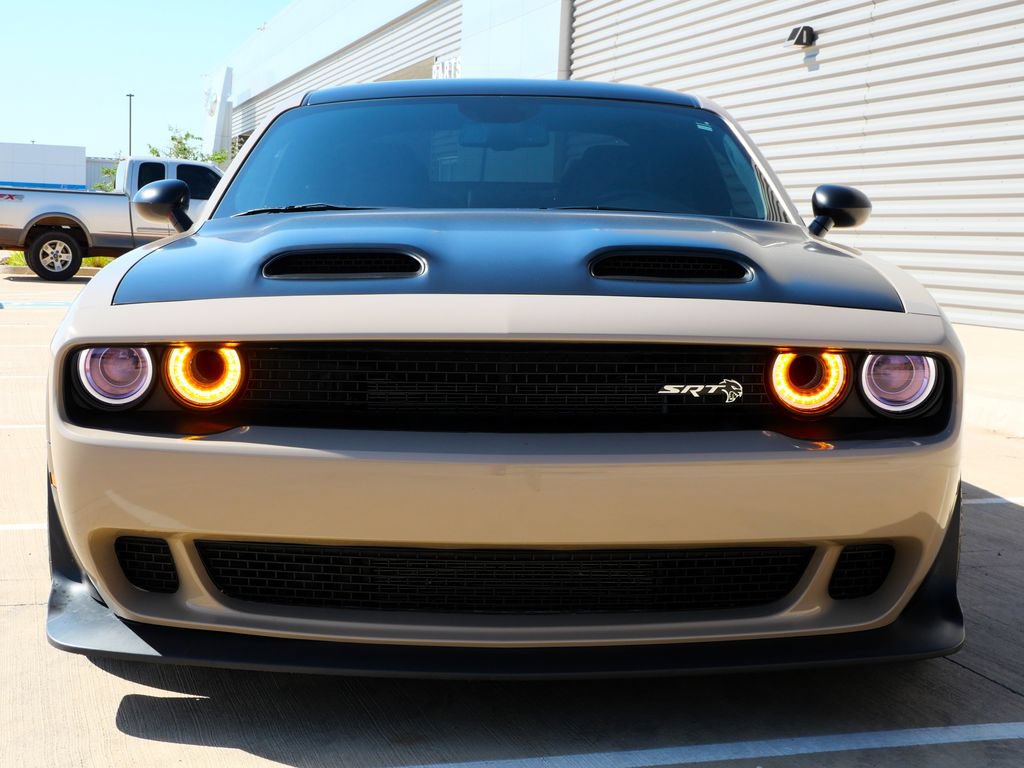 Used 2021 Dodge Challenger SRT Hellcat RWD image 4