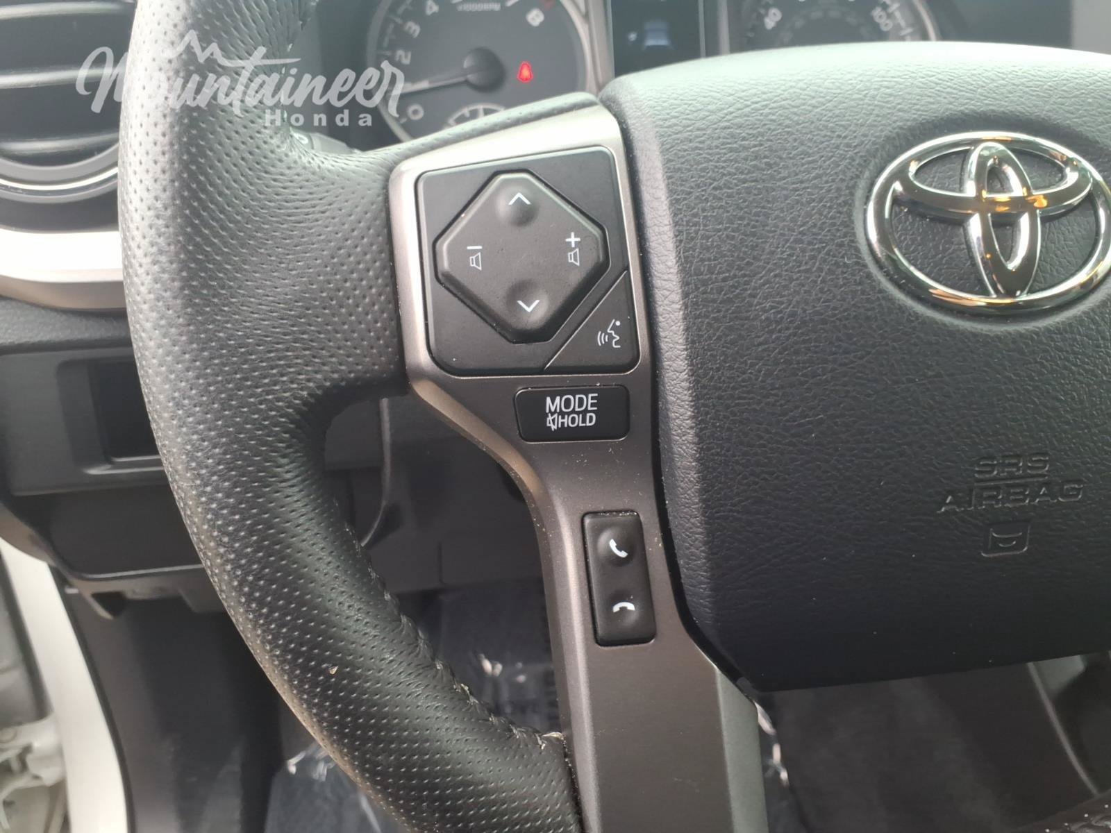 Used 2016 Toyota Tacoma SR5 RWD image 30