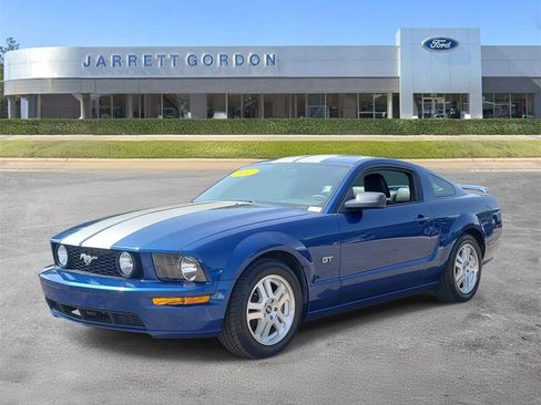 Used 2007 Ford Mustang GT RWD image 2