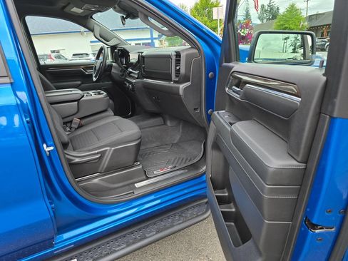Used 2023 Chevrolet Silverado 1500 RST w/ Z71 Off-Road Package AWD/4WD image 16