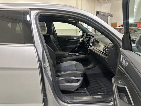 New 2026 Volkswagen Atlas Cross Sport SEL Premium R-Line image 37