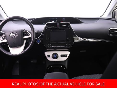 Certified 2018 Toyota Prius Three FWD image 4