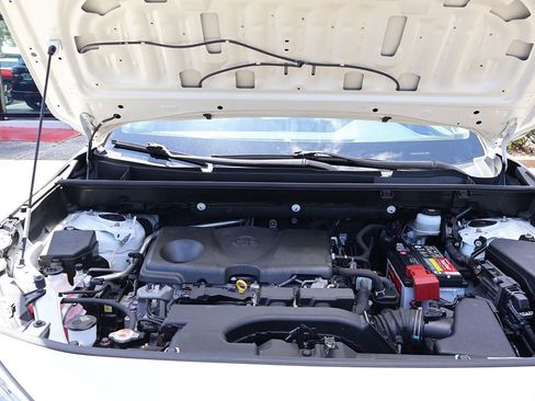 Used 2019 Toyota RAV4 Limited w/ Advanced Technology Package AWD/4WD image 19