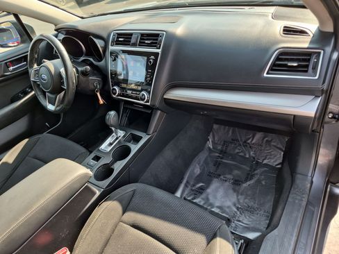 Used 2018 Subaru Outback 2.5i Premium AWD/4WD image 31