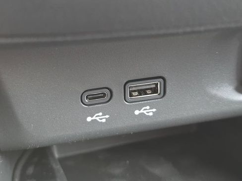 New 2026 Buick Envista Sport Touring w/ Convenience I Package FWD image 28