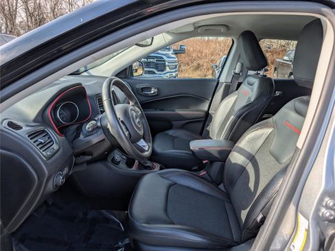 Used 2018 Jeep Compass Trailhawk image 15