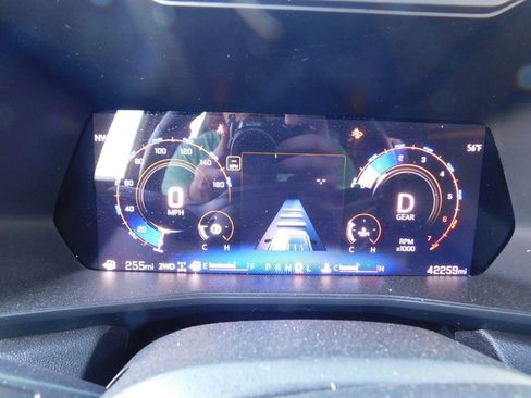 Used 2024 Chevrolet Colorado Trail Boss w/ Advanced Trailering Package image 11