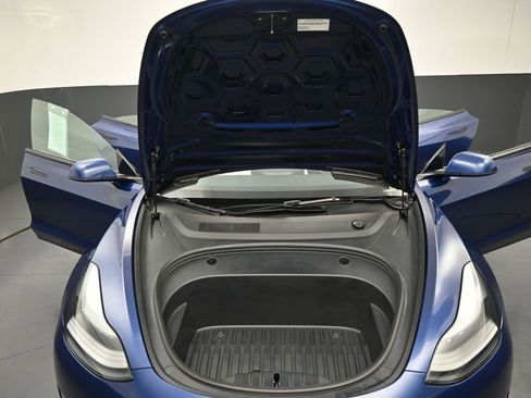 Used 2023 Tesla Model 3 Standard Range RWD image 40
