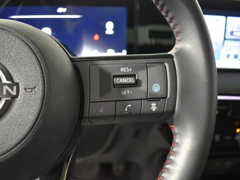 Certified 2025 Nissan Kicks SR image 15