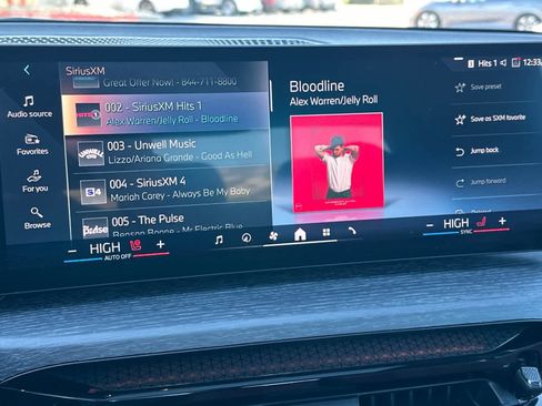 Used 2025 BMW 330i 330i image 19