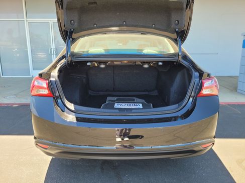 Used 2024 Chevrolet Malibu LT FWD image 28
