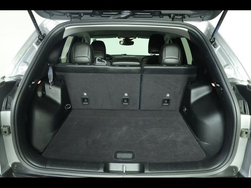 Used 2021 Jeep Cherokee Latitude Plus image 18