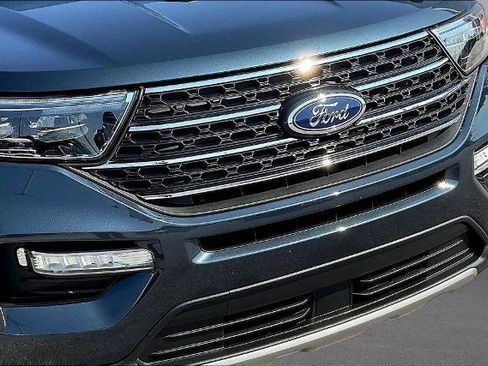 Certified 2023 Ford Explorer XLT w/ Equipment Group 202A AWD/4WD image 37