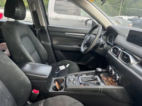 Used 2017 MAZDA CX-5 Sport FWD image 4