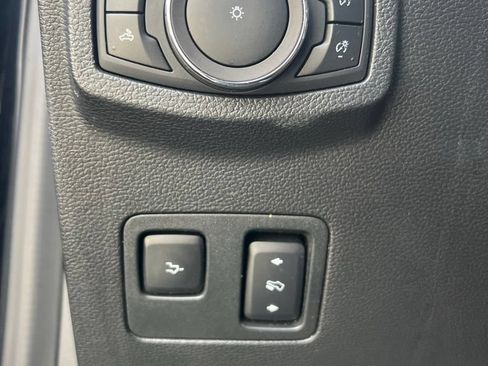 Used 2020 Ford F250 Lariat AWD/4WD image 16