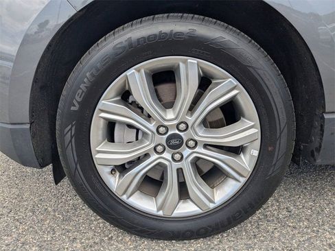 Used 2024 Ford Edge Titanium image 14