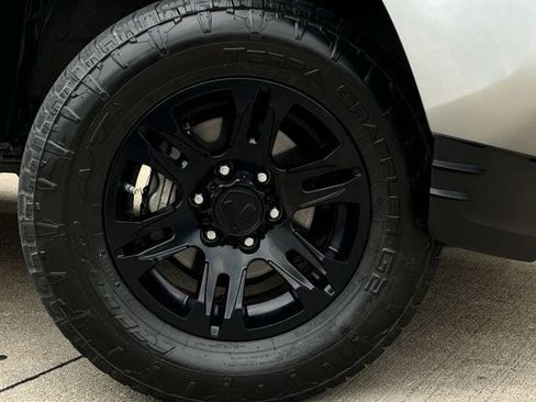 Used 2022 Toyota Tacoma SR w/ SR Convenience Package image 9