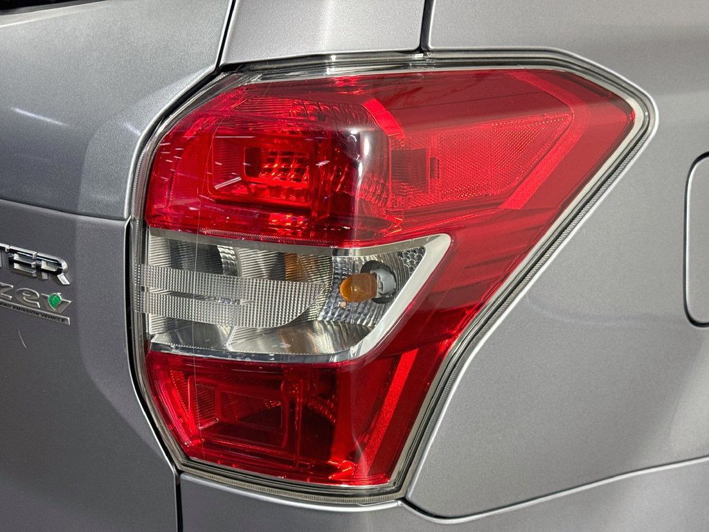 Used 2016 Subaru Forester 2.5i Premium w/ All-Weather Package AWD/4WD image 32