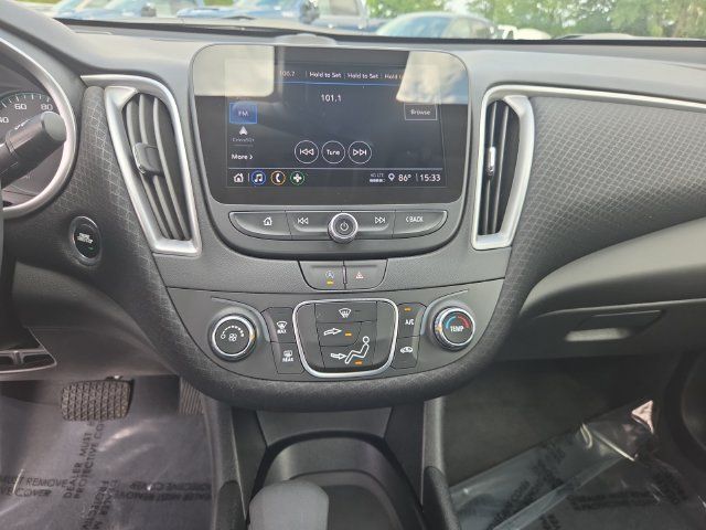 Certified 2025 Chevrolet Malibu RS FWD image 15