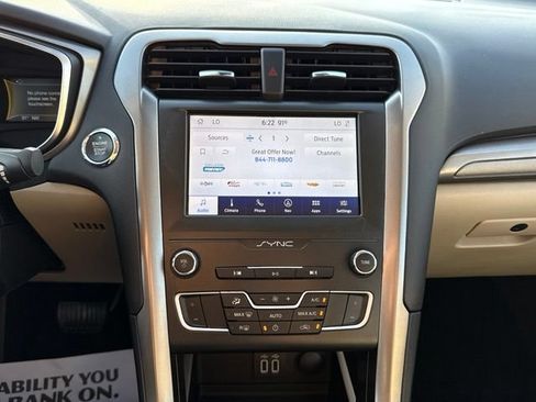 Used 2020 Ford Fusion SE FWD image 18