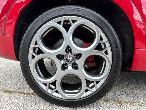 Used 2025 Alfa Romeo Tonale Tributo Italiano AWD/4WD image 20